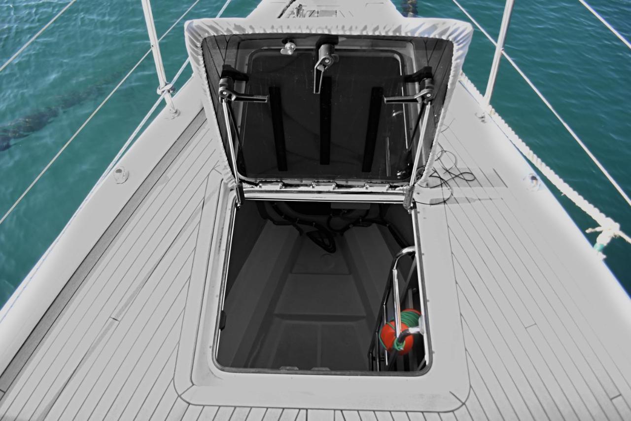 Yacht Psari Hotel เทสซาโลนิกิ ภายนอก รูปภาพ